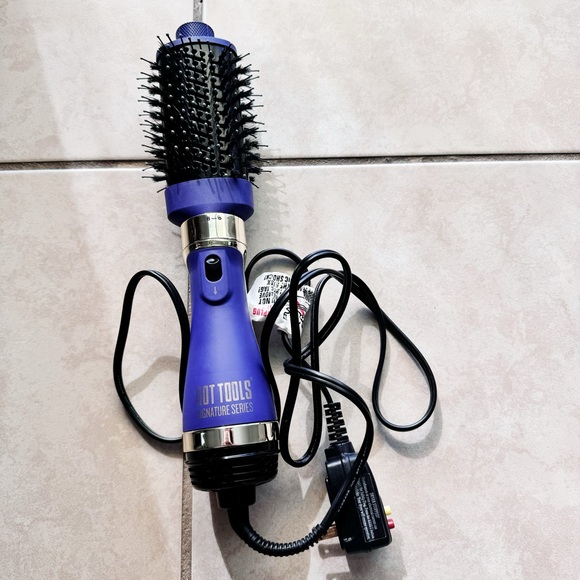 Hot Tools Signature Series Blowdry Brush - Picture 1 of 5